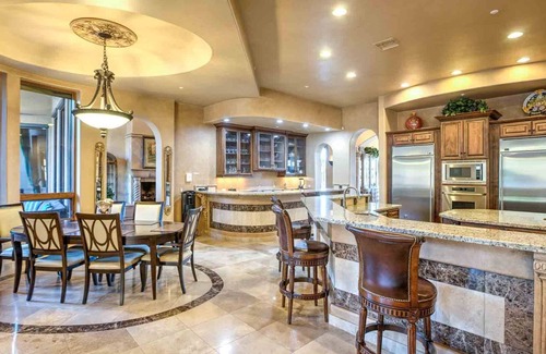 Paradise Valley House | Cinematic views at a grand property ideal for entertaining family and friends