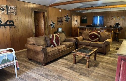 Ruidoso House | Circle Bar: Cute, Rustic 2 bedroom 2 bath cabin with a hot tub in the Upper Canyon!