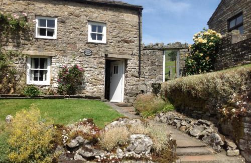 Hawes House | Cissy's Cottage