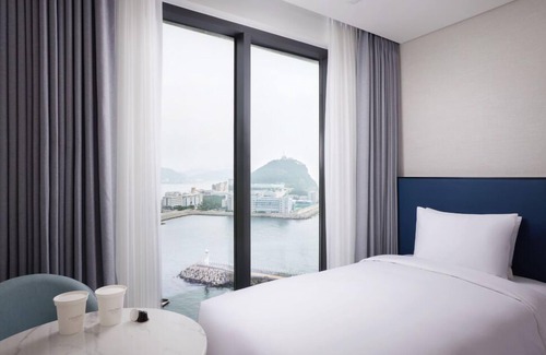 Yeongdo Hotel | Citadines Connect Hari Busan