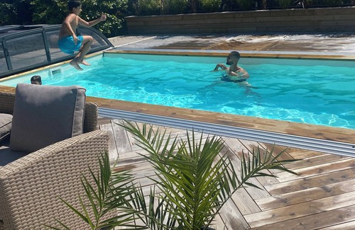 Halmstad Villa | City and beach poolvilla with AC and WiFi close to lovely Tylösand