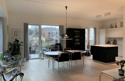 Frederiksberg Apartment | City Apartment in Frederiksberg with 2 bedrooms sleeps 4