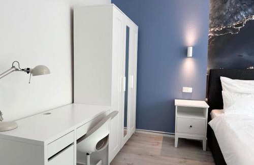 Frohnhausen Apartment | City Apartment with WIFI, Kitchen and 4K TV