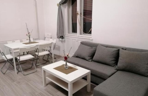 Szombathely Apartment | City Center 4 Bedroom Apartment on Szell Street N12 Fully Equipped