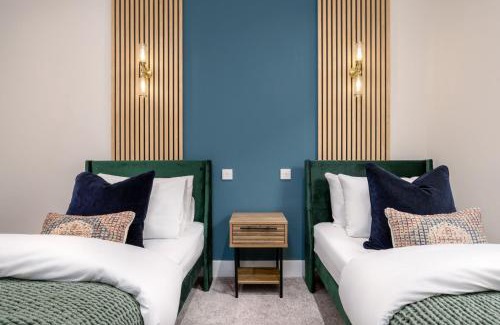 Stirling House | City Centre Haven Apartment
