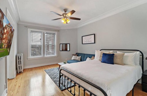 Ravenswood Apartment | City Charm Studio Apt close to Shops - Ashland 04