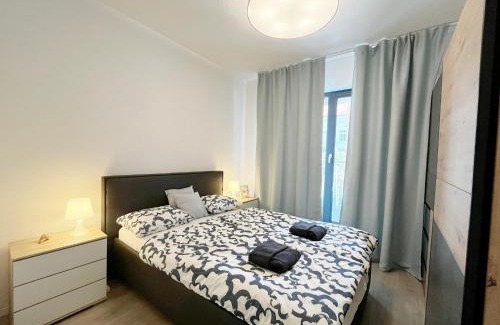 Old Town Apartment | City Paradise-AC&Balcony