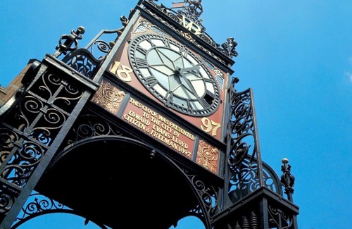 Chester House | City Walls Gathering/5 Bed/Sleeps 12/City Centre