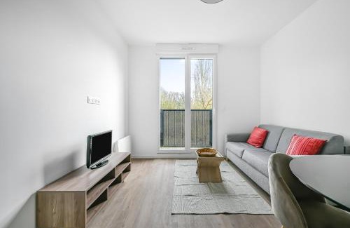 Evreux Apartment | CityStay Évreux Cosy 40 m2 Parking privé & Wi-Fi Centre & Gare