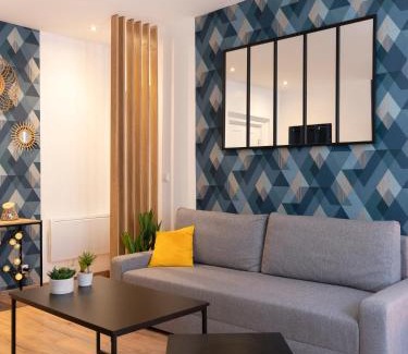 Verdun Apartment | ClairChêne - Cosy Centre Parking Spacieux Familial