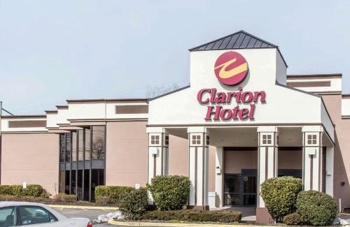 Ronkonkoma Hotel | Clarion Hotel & Conference Center