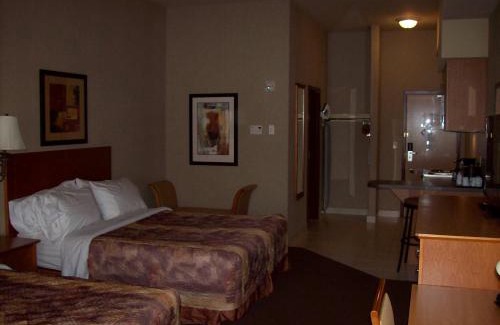 Rimbey Hotel | Clarion Pointe