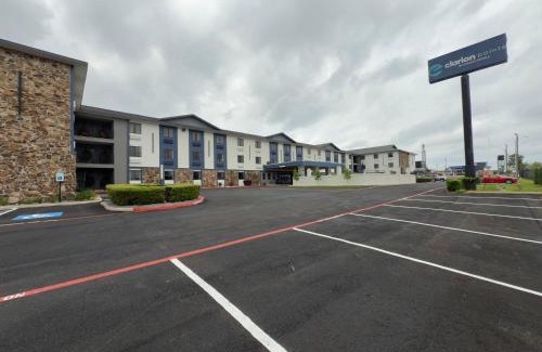 Shreveport Hotel | Clarion Pointe