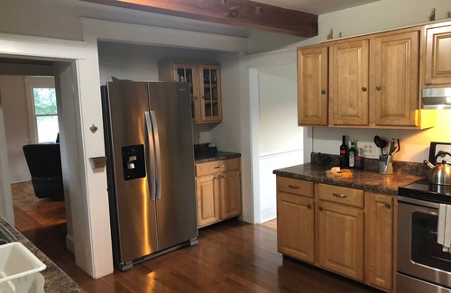 Poultney House | Classic 1920s Farmhouse Beautifully Restored, Idyllic Setting with EV charging