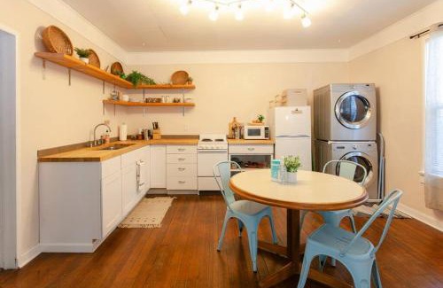 Medford Apartment | Classic & Cozy Apartments - Parking & Close To Dw