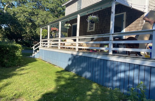 Pocasset Cottage | Classic family-friendly, pet-friendly vacation cottage with private beach nearby