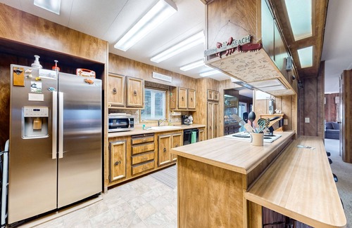 Cape Meares House | Classic home with partial ocean views & horseshoe pit - close to beach