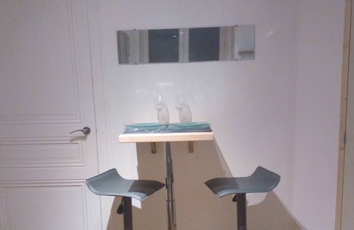 Jacquard - Prefecture Apartment | Classy and Cozy in the center of the city