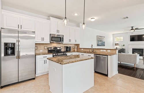 Northwest Carrollton House | Clean and Bright Home in an Excellent Location