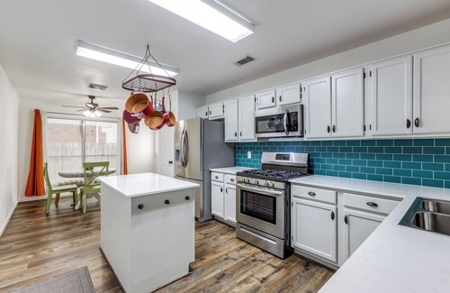 Louetta House | Clean & Comfy Vibe! Champion Forest~The Vintage~Klein~Spring~Tomball