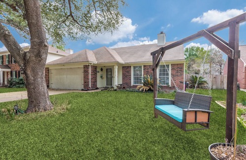 Louetta House | Clean & Comfy Vibe! Champion Forest~The Vintage~Klein~Spring~Tomball