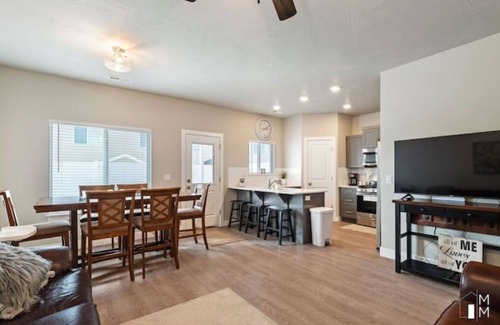 Cedar City House | Clean Spacious Home