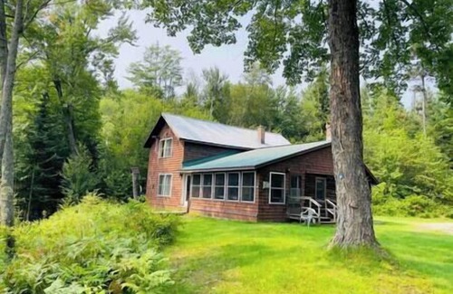 Wolcott House | Clear Pond Cottage - Escape to Private 30 Acres and Pond!