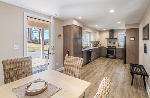 Keene Cottage | Clear Sky Cottage - A Spacious 1 BR Cottage Close to Charlottesville & Wineries.