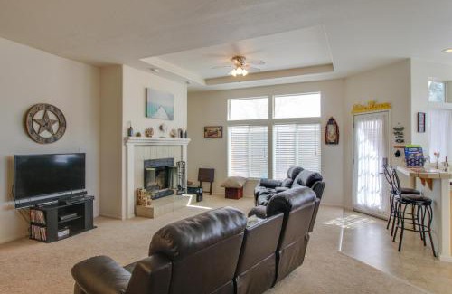 Clear Lake House | Clearlake Oaks Home with Game Room, Dock and Deck