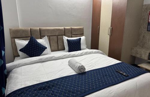 Varanasi Apartment | Click Find Stay