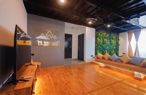 Anekal Villa | Cliff362 - Luxurious shipping container villa