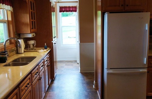 New London House | "Clinton Hills Summer House"nn2023 Tourism PEI license nbr:40000015