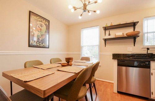 Countryside House | ClintonCrest: Private Yard & Near DC