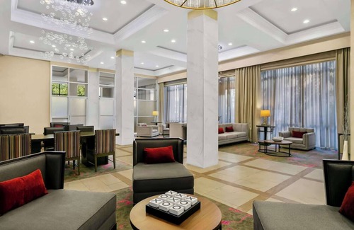 Downtown Baltimore Hotel | Close to All the Action! Steps from Inner Harbor and MT Bank Stadium