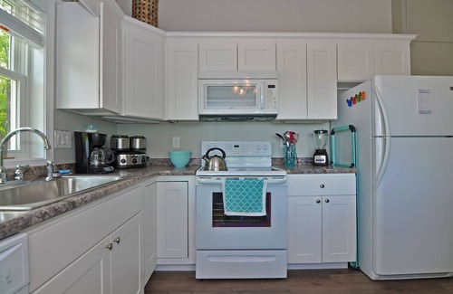Lochmere House | Close to downtown Meredith & lake Winnipesaukee on 13 secluded acres, Mt. views