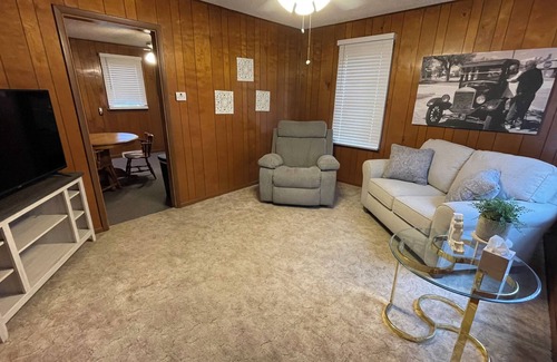 Russell House | Close to Lake Wilson, Quiet Small Town, Home on Corner Lot, Large Circle Drive