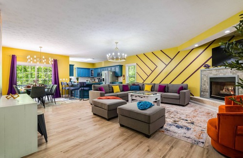Massanutten House | Close to Resort, 6BR, Hot Tub,EV Charger,Game Room