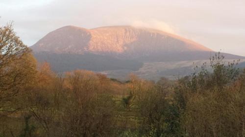 Brynrefail House | Close to Snowdon with Mountain views of Snowdonia