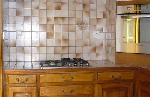 Epineu-le-Chevreuil Cottage | CLOSE TO THE MANS. CIRCUIT OF 24 HOURS, ZOO OF THE ARROW .SABLE, CASTLE OF THE LOIR