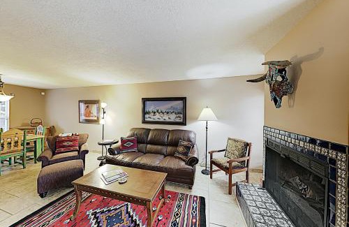 Downtown Santa Fe Apartment | Closson Charmer Apt 2