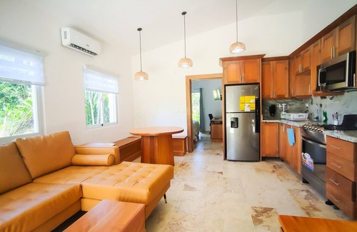 Los Brazos House | Cloud 9 - new house in beachfront community with WiFi, AC in enchanting La Boca