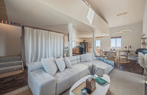 Brewster Villa | CloudDrift Villa - Romantic MountainTop Getaway with Spa, Sauna and Amazing View