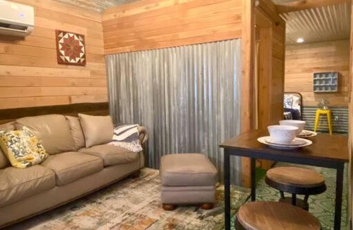 Lockhart House | Clover Casita - Your Perfect Getaway in Lockhart