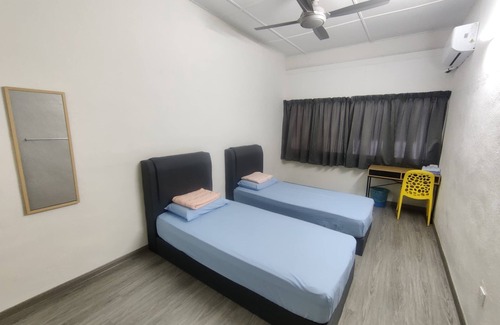 Central Seberang Perai House | CLP Home near Sri Muniswarar Temple 2