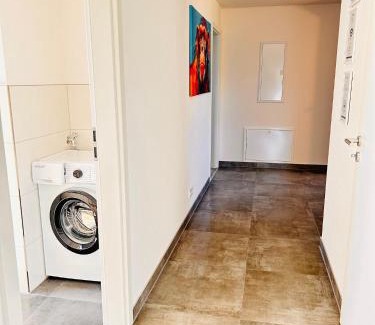 Leinefelde-Worbis Apartment | CLUBHAUS 6 - gemütliche DG-Wohnung mit Balkon, Badewanne & Netflix