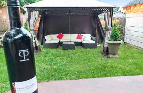 Ewing House | Co-ed Dorm with Fantastic Patio!