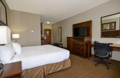 Weyburn Hotel | Coast Weyburn Hotel
