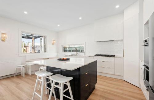 Queenscliff House | Coastal Cottage