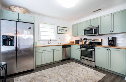 Old Village House | Coastal Cottage on Shem Creek - near Sullivan's Island and Downtown