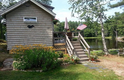 Isle of Springs Cottage | Coastal Cottage - Panoramic Views - Pond & Nature